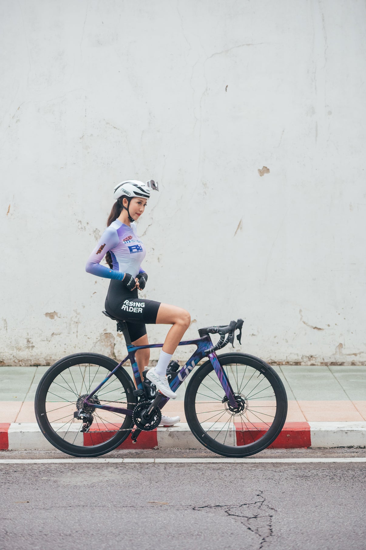 Women's Aurora Lightweight Jersey